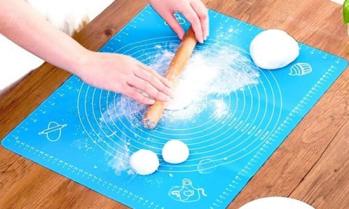 How to Clean a Silicone Baking Mat